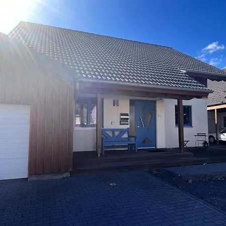 Deti'S Ferienwohnung Andernach Esterno foto